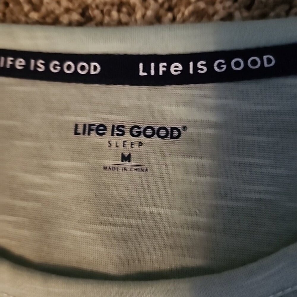Medium Life is Good Green Sleep Shirt Dog on Adirondack Chair NEW Soft - Picture 3 of 10